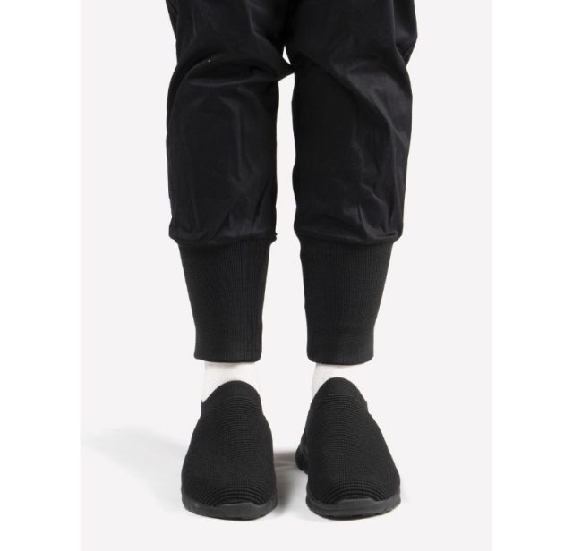 Streamline Black 6